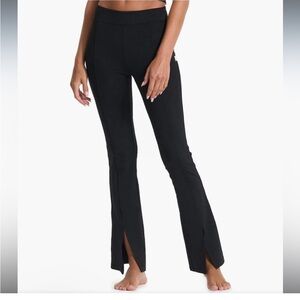 Vuori Lux Rib Split Bootcut pants size medium black